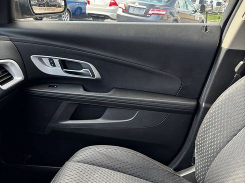 Used 2012 Chevrolet Equinox LS image 25