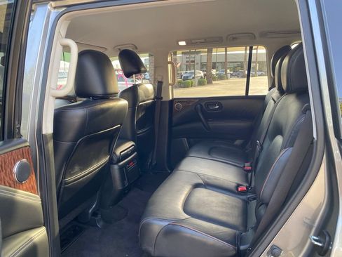 Used 2020 Nissan Armada SL RWD image 7