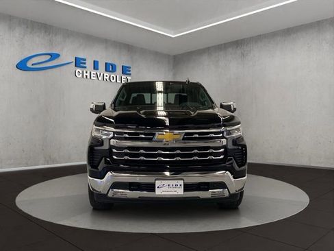 New 2026 Chevrolet Silverado 1500 LTZ w/ Z71 Off-Road Package AWD/4WD image 8