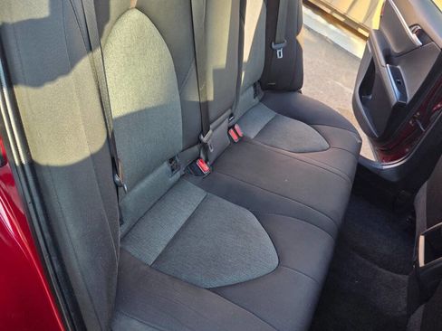 Used 2019 Toyota Camry L image 16