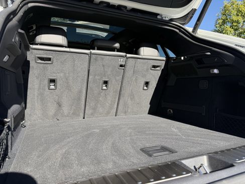 Used 2025 Porsche Macan 4S Electric image 34