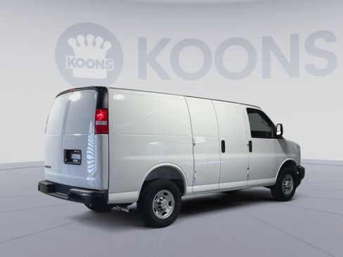 New 2025 Chevrolet Express 2500 w/ Driver Convenience Package image 12