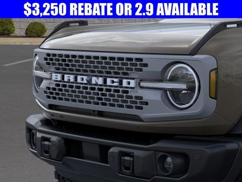 New 2025 Ford Bronco Badlands image 19