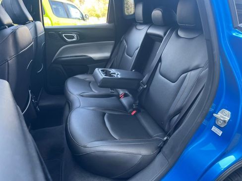 Used 2023 Jeep Compass Limited w/ Sun and Sound Group image 27