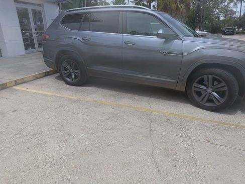 Used 2019 Volkswagen Atlas SE w/ Towing Package image 4