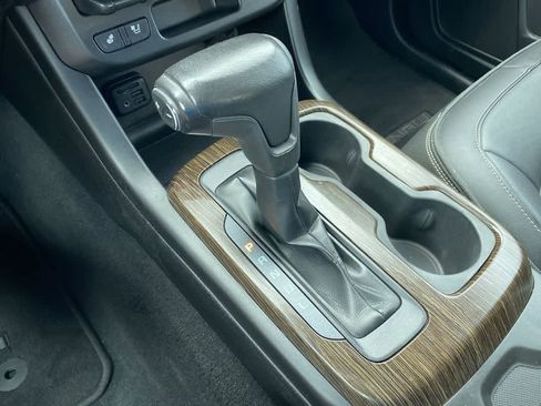 Used 2020 GMC Canyon Denali image 18