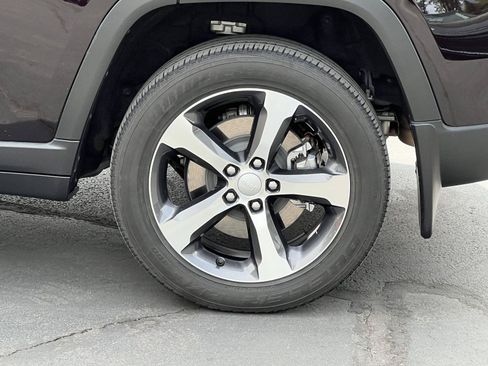 Used 2022 Jeep Grand Cherokee Limited 4xe w/ MOPAR Finishing Package AWD/4WD image 14