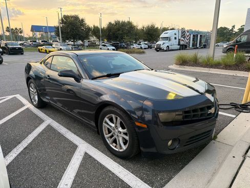 Used 2013 Chevrolet Camaro LT w/ Rear Vision Package RWD image 3