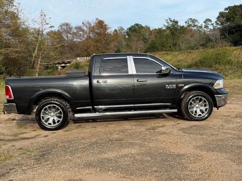Used 2017 RAM 1500 Limited image 6