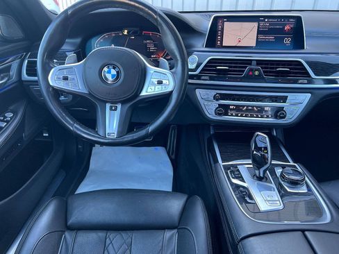 Used 2020 BMW 750i xDrive w/ Executive Package AWD/4WD image 14