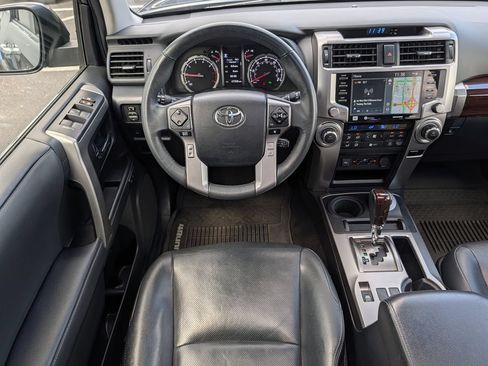 Used 2020 Toyota 4Runner Limited AWD/4WD image 17