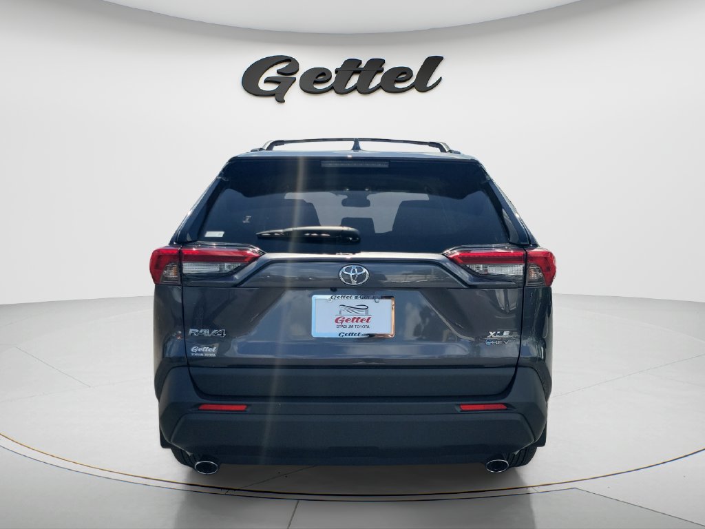 Used 2025 Toyota RAV4 XLE AWD/4WD image 6