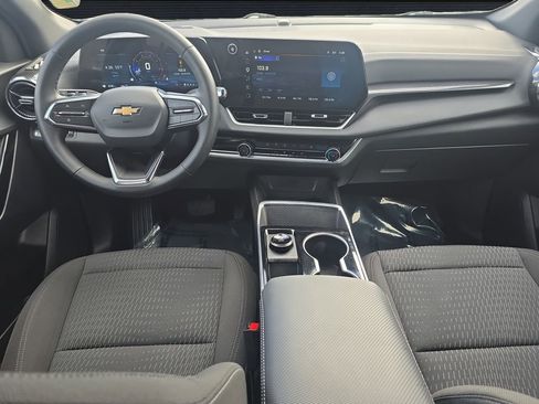 Used 2026 Chevrolet Equinox LT image 13