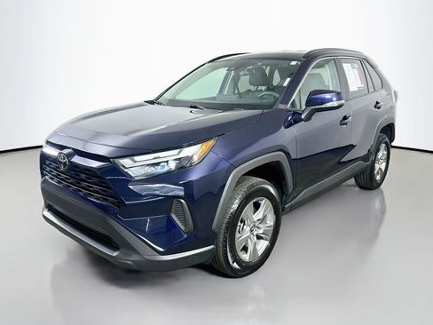 Used 2025 Toyota RAV4 XLE FWD image 3