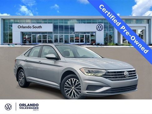 Used 2020 Volkswagen Jetta SE w/ SE Cold Weather Package image 1