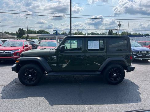 Used 2020 Jeep Wrangler Unlimited Sport S AWD/4WD image 2