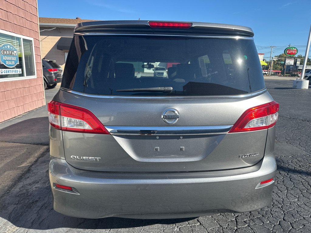 Used 2015 Nissan Quest Platinum FWD image 4
