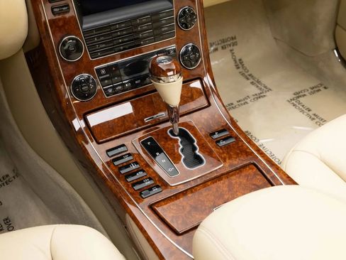 Used 2004 Maybach 57 RWD image 18