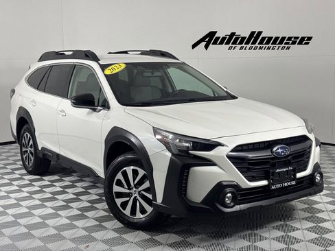 Used 2023 Subaru Outback Premium image 1