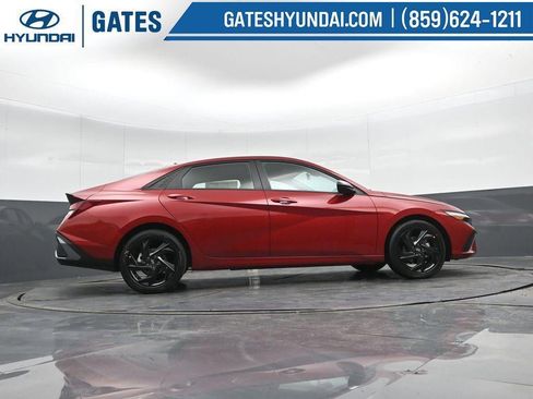 New 2026 Hyundai Elantra Sport FWD image 33