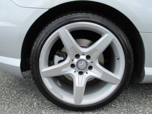 Used 2013 Mercedes-Benz SLK 350 image 8