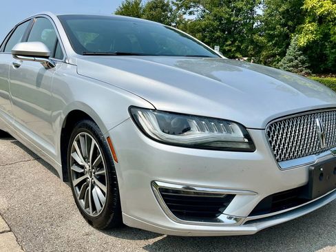 Used 2017 Lincoln MKZ Premiere image 3