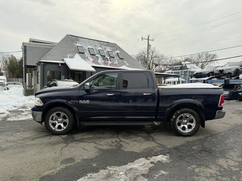 Used 2016 RAM 1500 Laramie w/ Convenience Group image 7