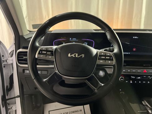 Used 2024 Kia Telluride S w/ S Sunroof Package image 19