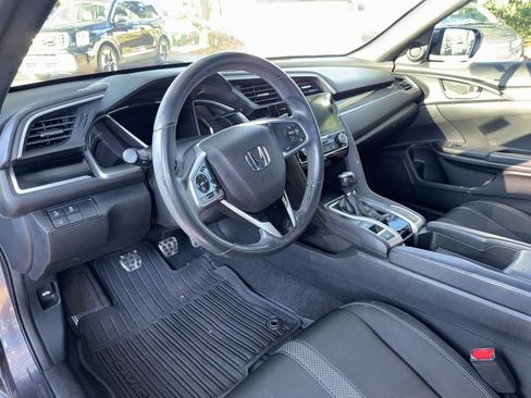 Used 2020 Honda Civic Sport image 11