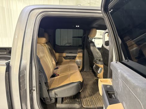 Used 2024 Ford F250 Lariat w/ Lariat Ultimate Package image 12
