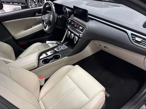 Used 2023 Genesis G70 2.0T AWD/4WD image 10