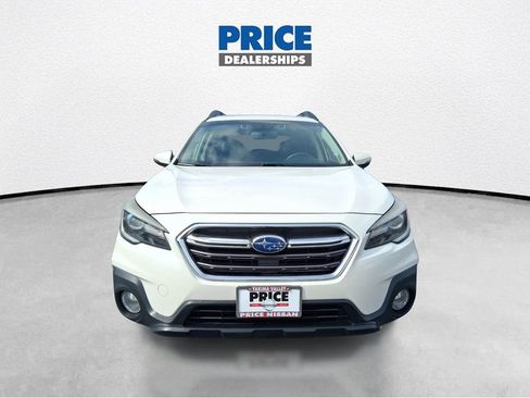 Used 2019 Subaru Outback 2.5i Limited image 3