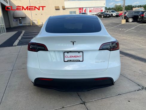 Used 2023 Tesla Model Y Performance AWD/4WD image 4