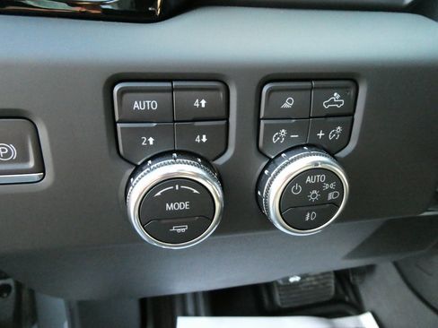 Certified 2024 GMC Sierra 1500 AT4 w/ Technology Package image 26