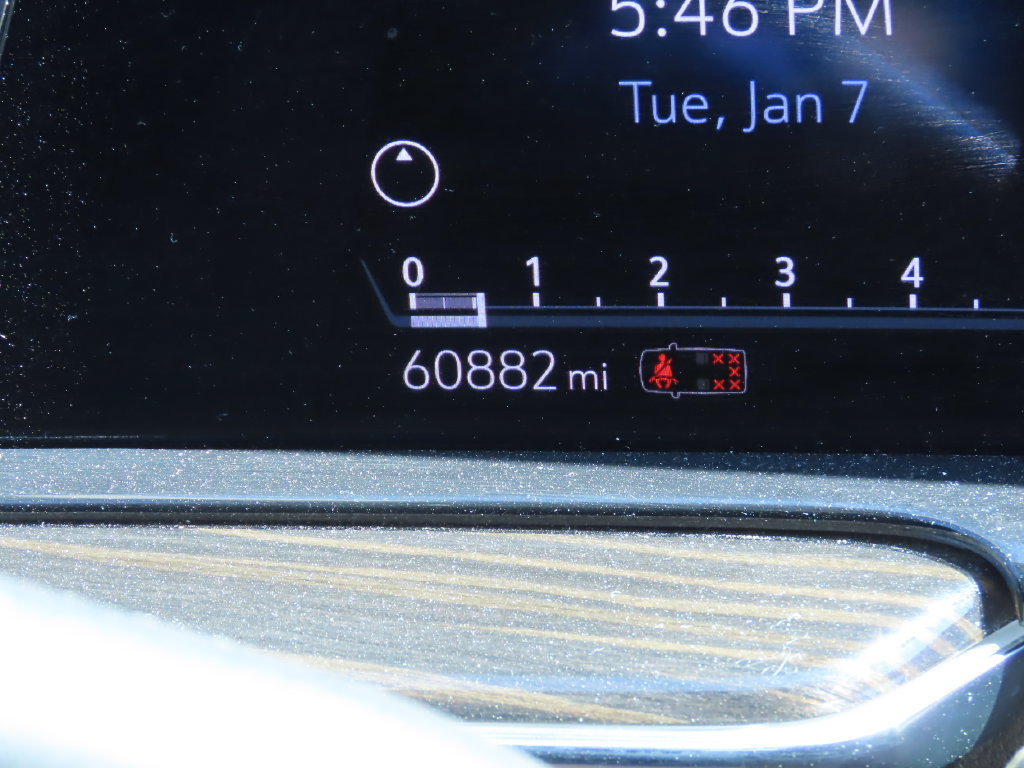 Used 2022 Cadillac Escalade Premium Luxury AWD/4WD image 20