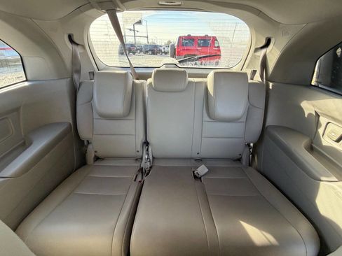 Used 2015 Honda Odyssey EX-L image 17