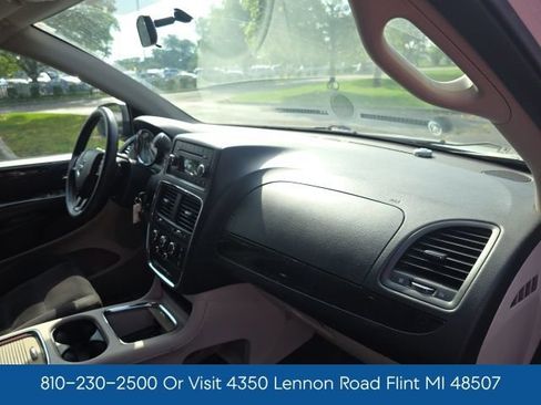 Used 2014 Dodge Grand Caravan SXT FWD image 20