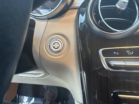 Certified 2022 Mercedes-Benz GLC 300 image 23