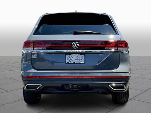 New 2026 Volkswagen Atlas SE image 4