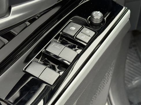 Used 2024 Toyota bZ4X XLE image 14