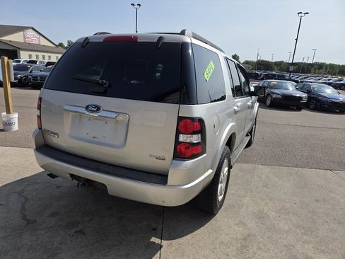 Used 2007 Ford Explorer XLT image 5