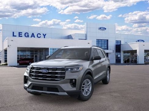 New 2026 Ford Explorer Active w/ Active Comfort Package RWD image 2