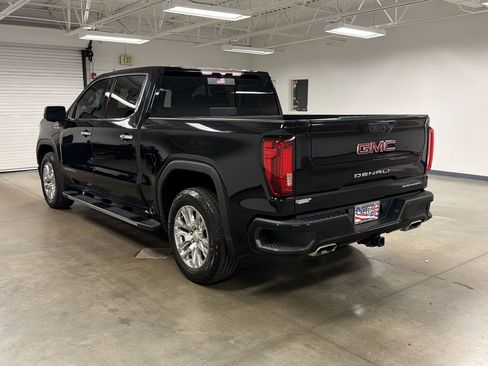 Used 2023 GMC Sierra 1500 Denali AWD/4WD image 2