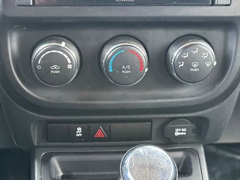 Used 2016 Jeep Patriot Sport w/ Power Value Group image 20