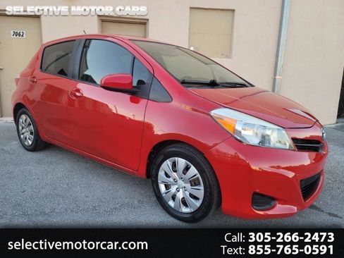 Used 2013 Toyota Yaris LE FWD image 1