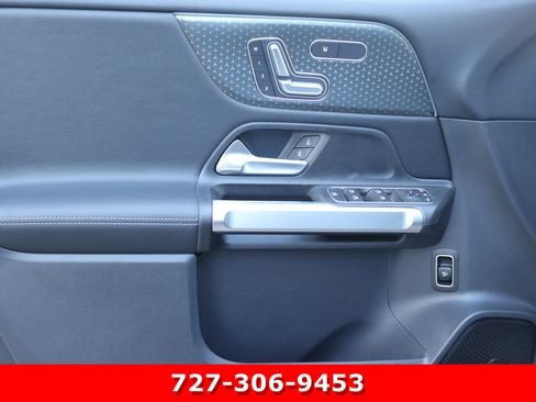 Certified 2024 Mercedes-Benz GLB 250 4MATIC w/ Driver Assistance Package image 15