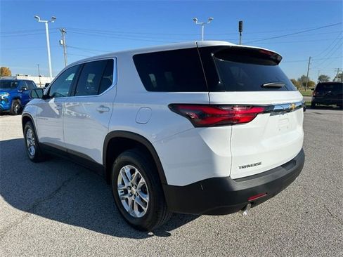 Certified 2023 Chevrolet Traverse LS image 3