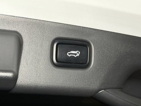 Certified 2023 Kia Niro Wave FWD image 7