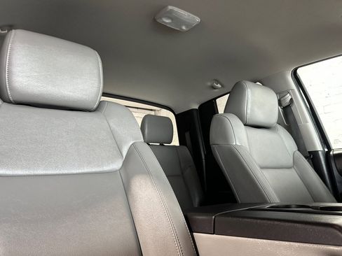 Used 2019 Toyota Tundra SR image 17
