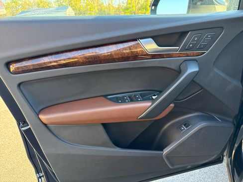 Used 2018 Audi Q5 2.0T Premium Plus w/ Premium Plus Package image 9